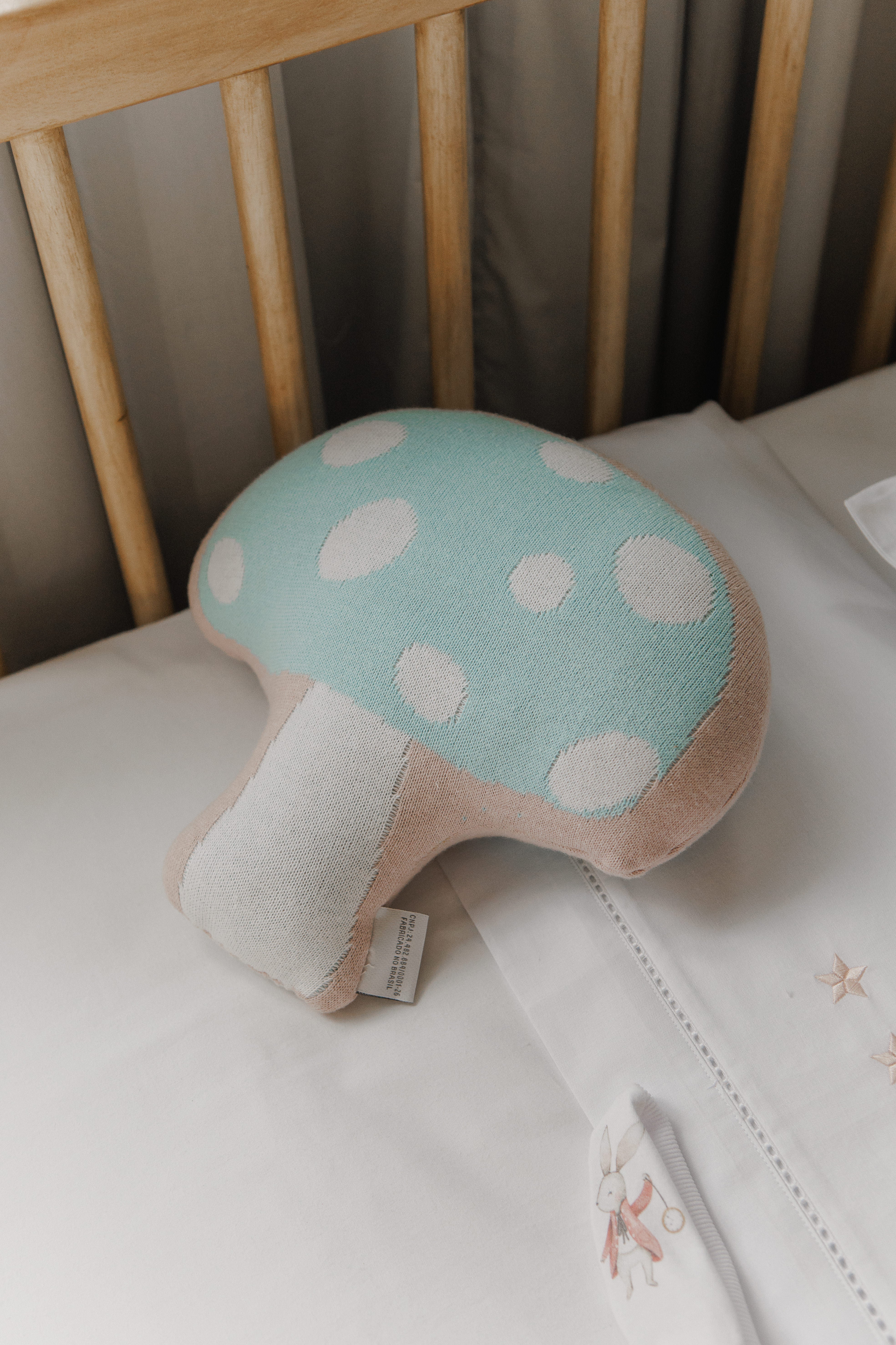 ALMOFADA TRICOT COGUMELOS