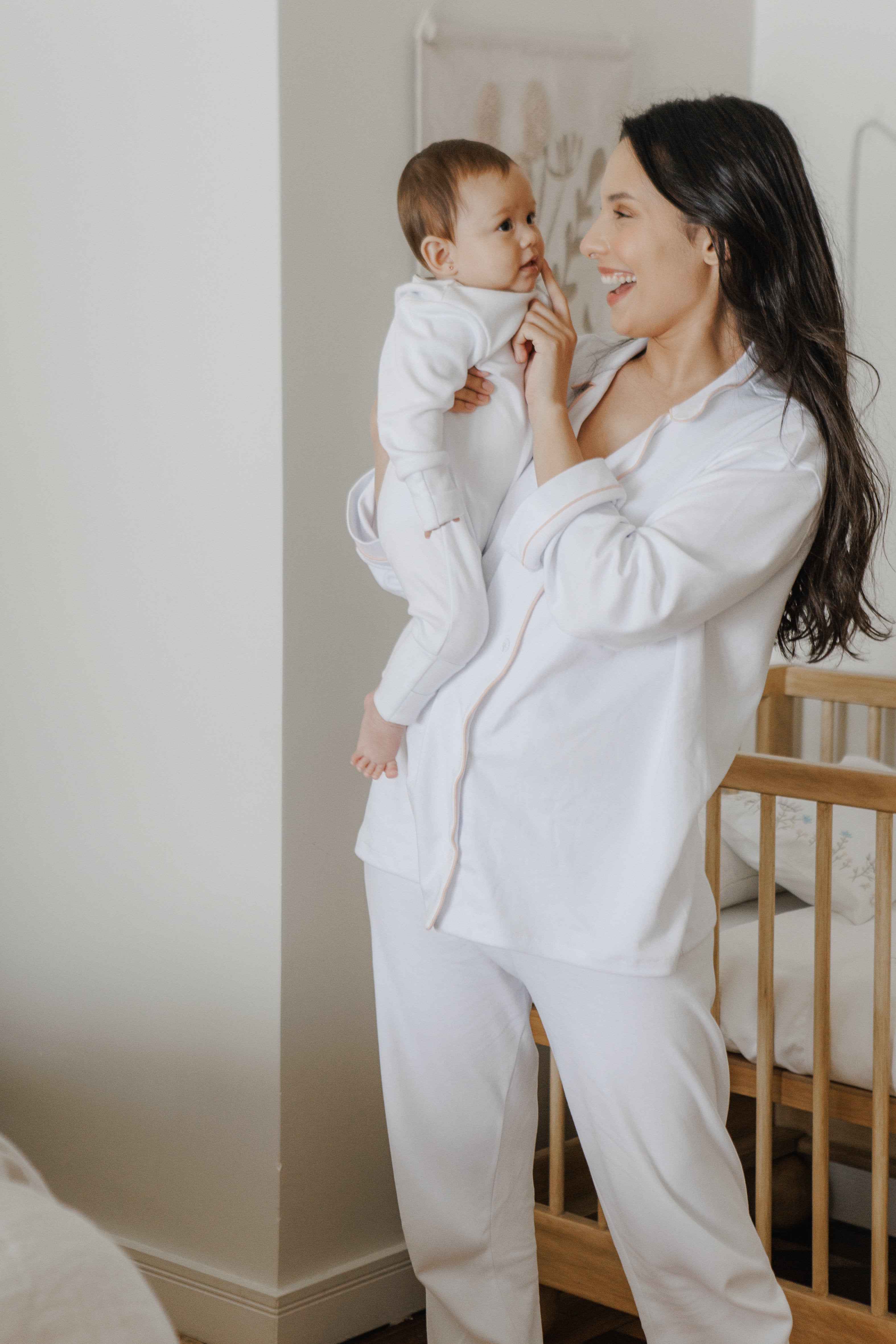 Pijama Mamãe - Branco cordonê Rosa | Nina Materna by Fio a Fio