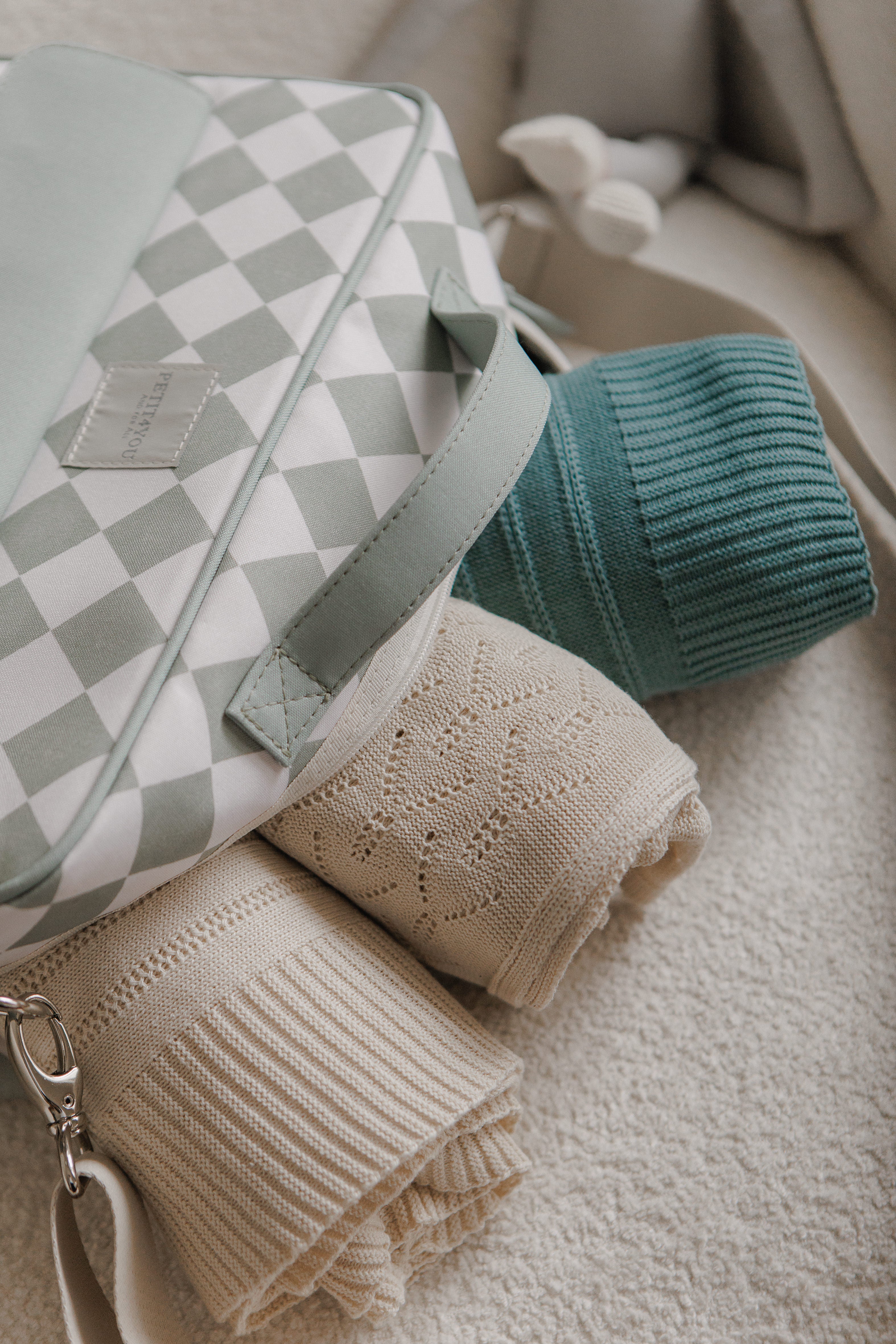 MANTA EM TRICOT - MODELO LAVANDA