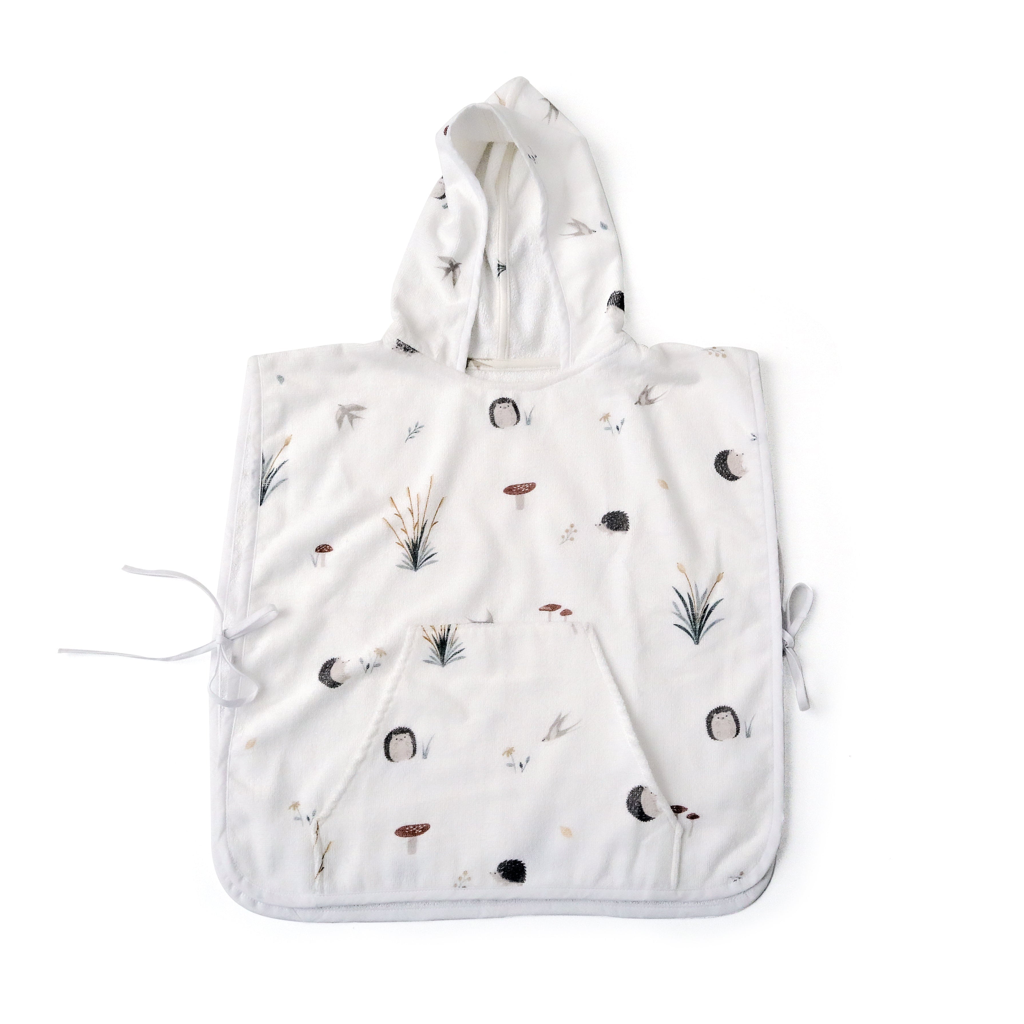 PONCHO EM FELPA ESTAMPADA OURIÇO