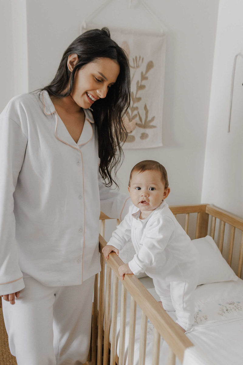 Pijama Mamãe Branco Cordonê Rosa | Nina Materna by Fio a Fio