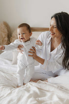 Pijama Mamãe Branco Cordonê Rosa | Nina Materna by Fio a Fio