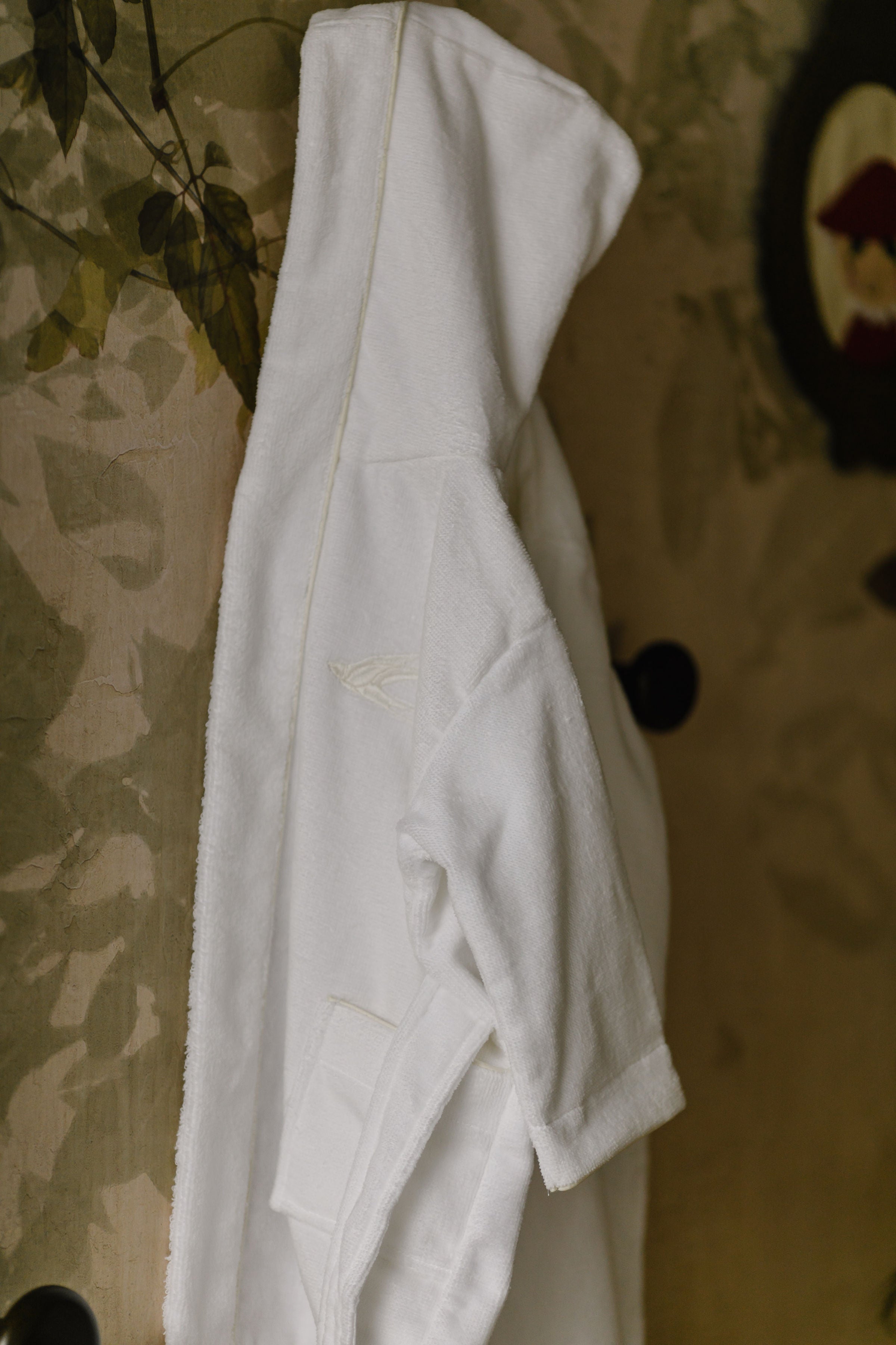 Roupão Bordado com Capuz Andorinha - 6 à 9 meses